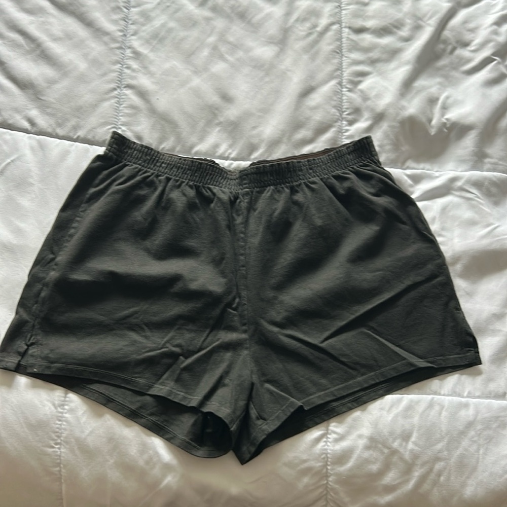 Skims Outdoor Sofi Shorts- Onyx- Medium- NWT